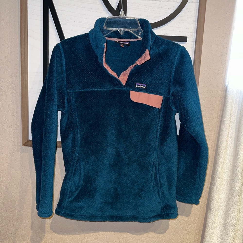 Patagonia Teal and Pink Women's Sweater